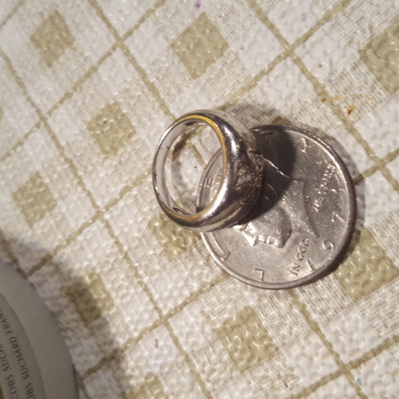 BRITISH BOW 925 Cubic Zirconia Stone Ring - Picture 2 of 3